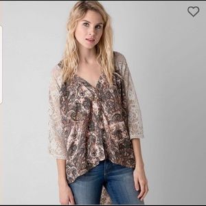 👚Gimmicks by Bke Large Paisley Crochet Blouse